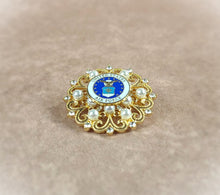 Load image into Gallery viewer, United States Air Force Gold Pearl Brooch