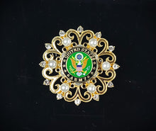 Load image into Gallery viewer, United States Army Gold Pearl Brooch
