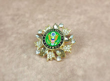 Load image into Gallery viewer, United States Army Gold Leaf Brooch
